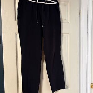 Lululemon on the fly pant